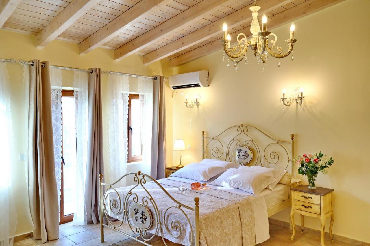Castellmare Apartment Nafpaktos Ngoại thất bức ảnh