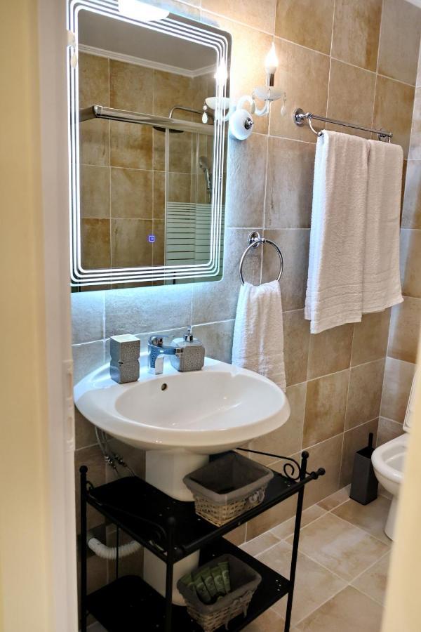 Castellmare Apartment Nafpaktos Ngoại thất bức ảnh