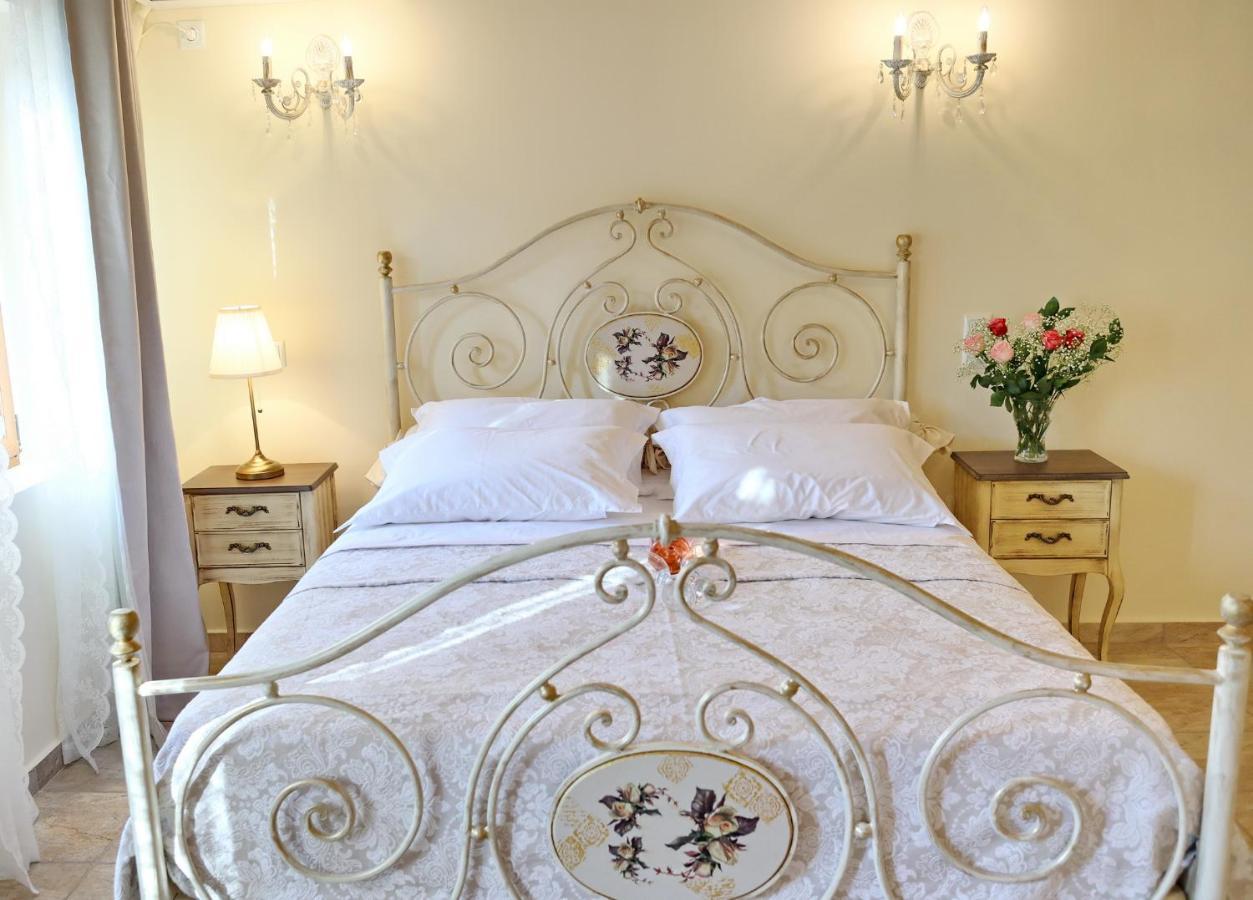 Castellmare Apartment Nafpaktos Ngoại thất bức ảnh